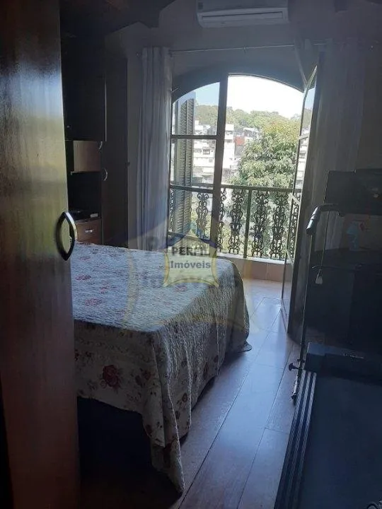 LINDA CHÁCARA À VENDA ,no bairro Dos Finco, 3 dorm, 1 suíte, 6 vagas, 450 m, 1200 m