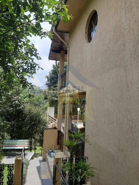 LINDA CHÁCARA À VENDA ,no bairro Dos Finco, 3 dorm, 1 suíte, 6 vagas, 450 m, 1200 m