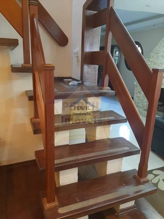 LINDA CHÁCARA À VENDA ,no bairro Dos Finco, 3 dorm, 1 suíte, 6 vagas, 450 m, 1200 m
