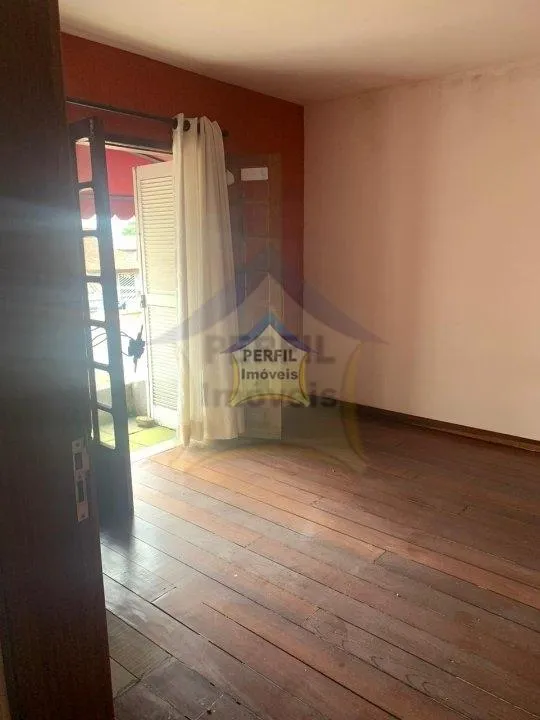 ÓTIMO SOBRADO À VENDA! No  Centro de Ouro Fino Paulista, 3 dorm, 1 suíte