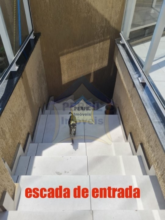 Casa à Venda em Mauá- Jardim Pedroso, 3 dorm, 3 suíte, 250 m, 357 m