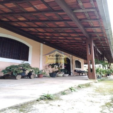 Chácara à Venda no bairro Palmeiras, Suzano- 5 dorm, 1 suíte, 236,32 m, 8.100 m