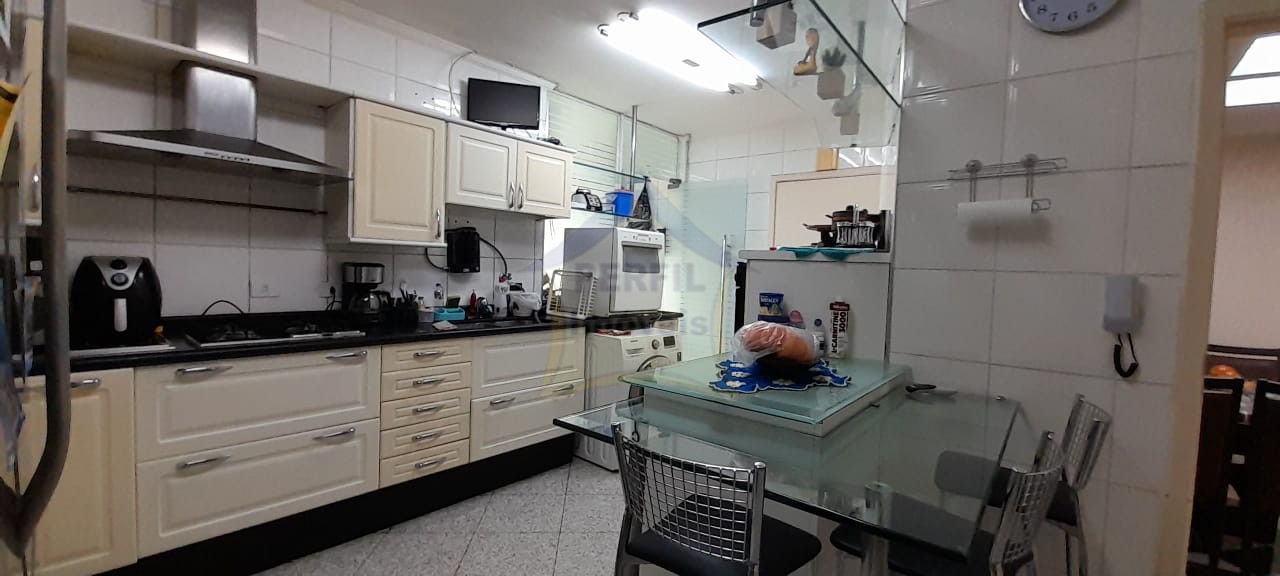 Apartamento à Venda no bairro Santa Paula, São Caetano do Sul  3 dorm, 2 suíte, 2 vagas, 156 m