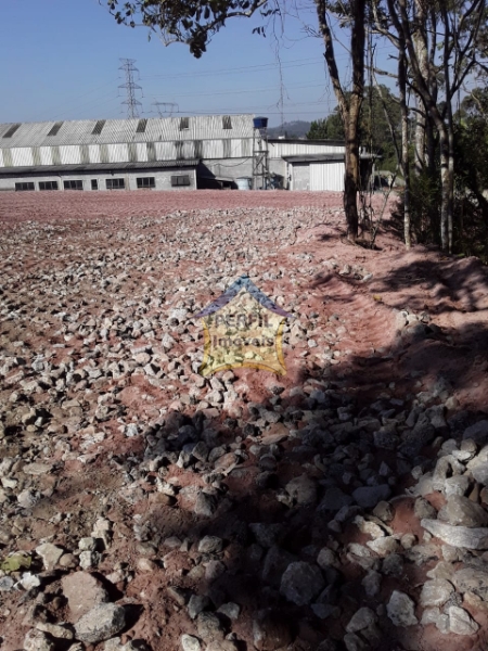VENDE OU ALUGA EXCELENTE TERRENO RESIDENCIAL/ COMERCIAL ,no  bairro Pouso Alegre, Ribeirão Pires.  1