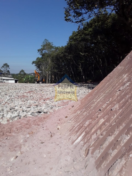 VENDE OU ALUGA EXCELENTE TERRENO RESIDENCIAL/ COMERCIAL ,no  bairro Pouso Alegre, Ribeirão Pires.  1
