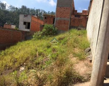 Terreno à Venda no bairro Condomínio Maracanã, Santo André- 80 m