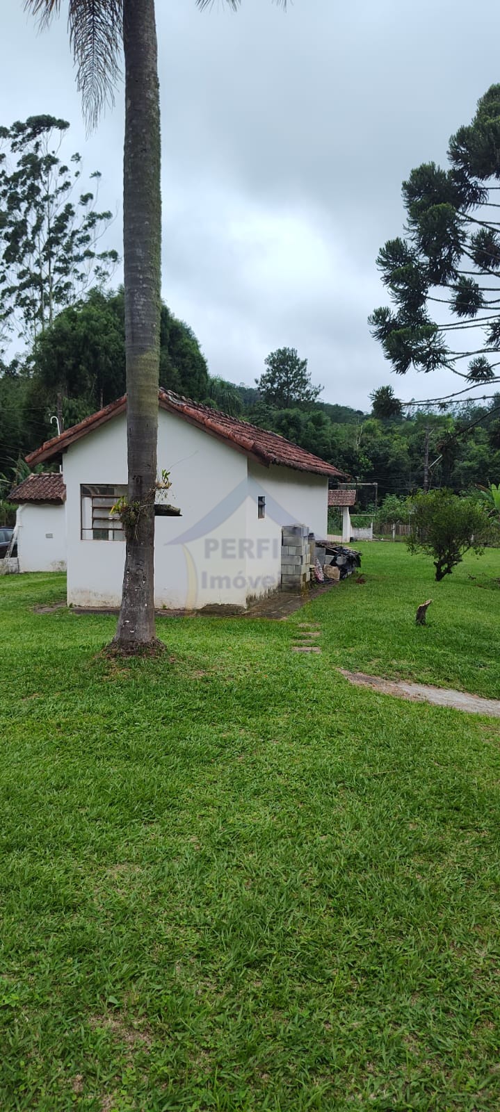 LINDA CHÁCARA À VENDA EM RIBEIRÃO PIRES  ÓTIMO PREÇO!
