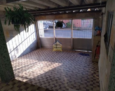 Sobrado À Venda no bairro Vila Nossa Senhora das Vitórias, Mauá 2 dorm, 2 vagas