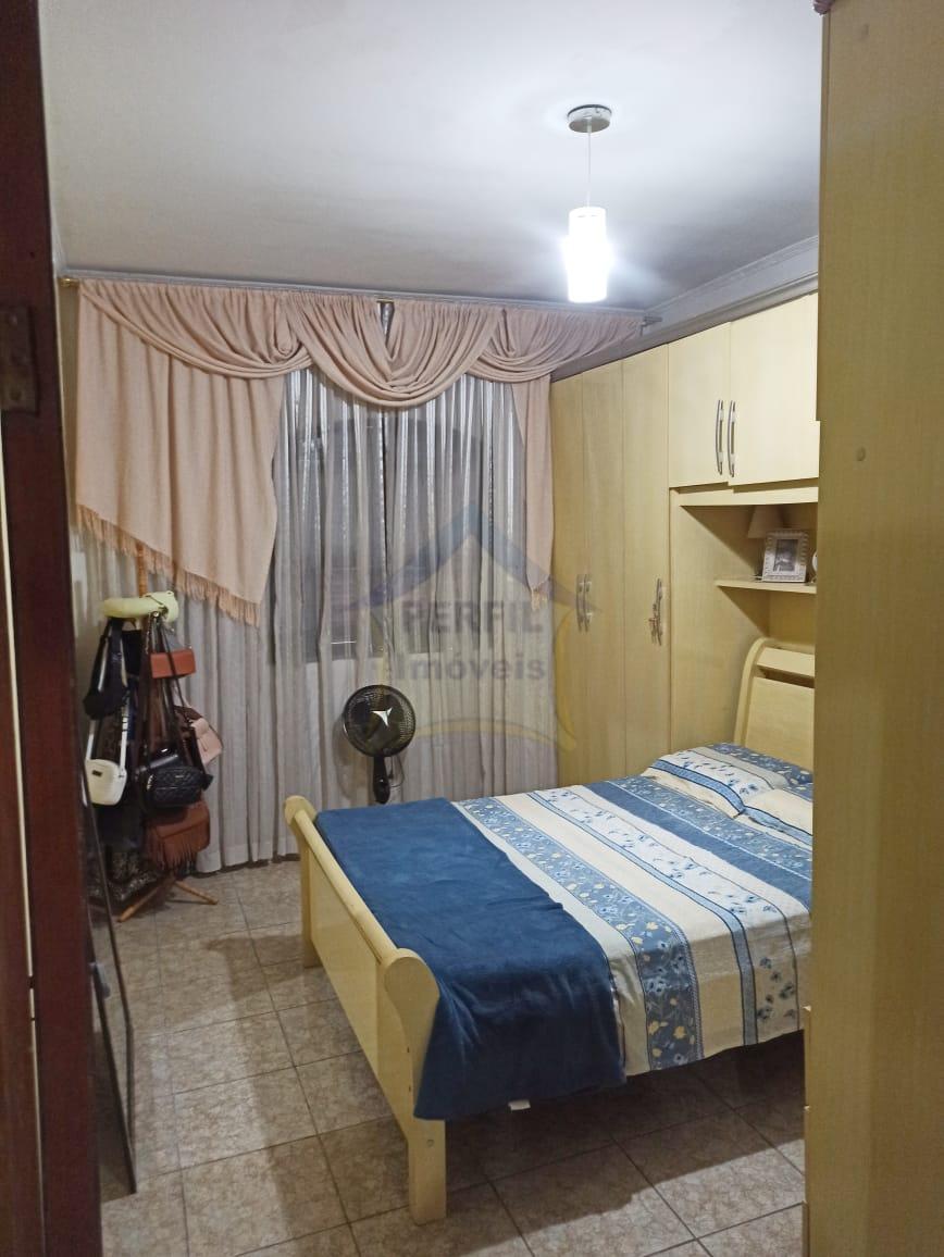 Casa à Venda no bairro Jardim Pilar, em Mauá- 2 dorm, 2 vagas.