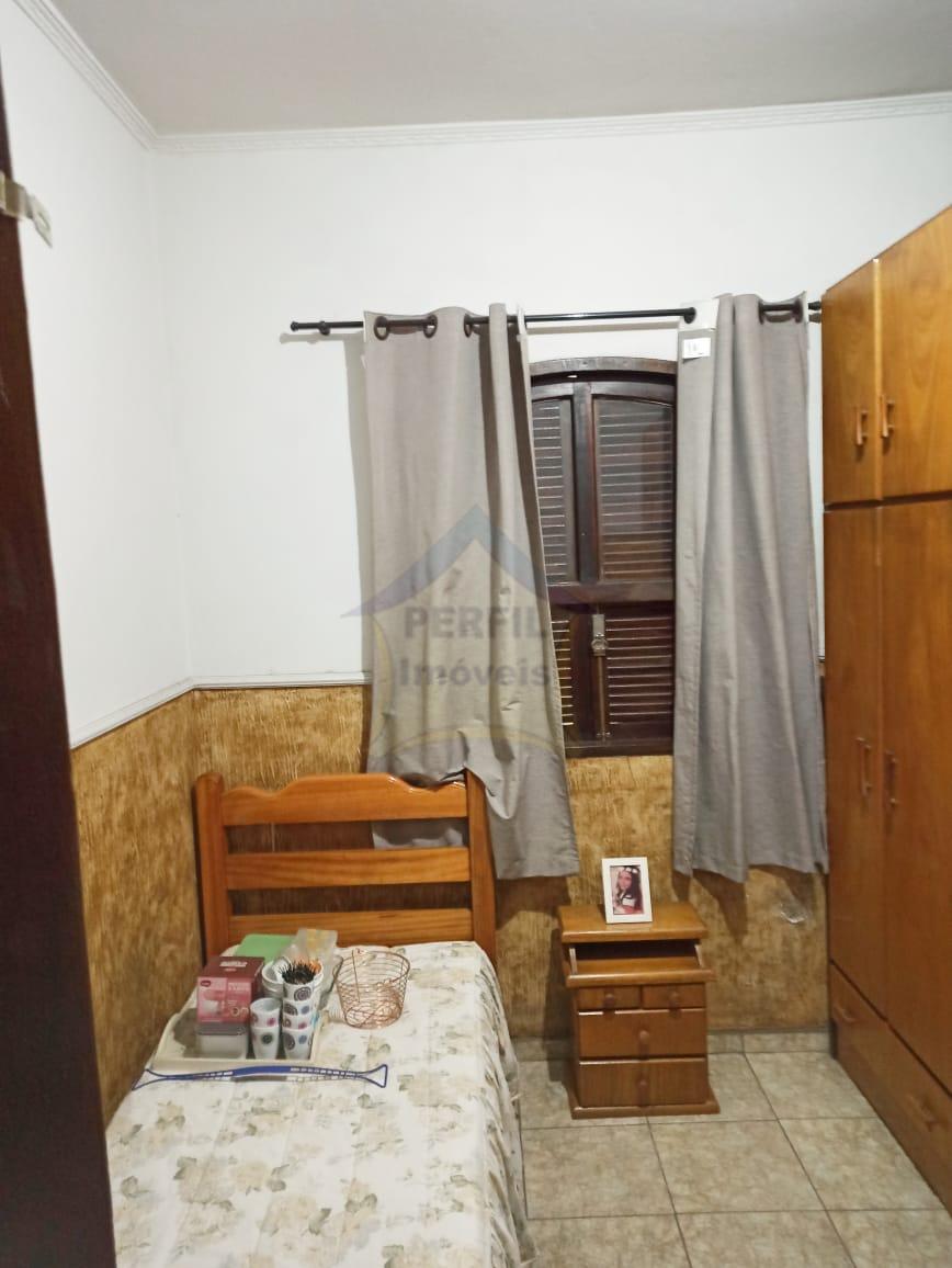 Casa à Venda no bairro Jardim Pilar, em Mauá- 2 dorm, 2 vagas.