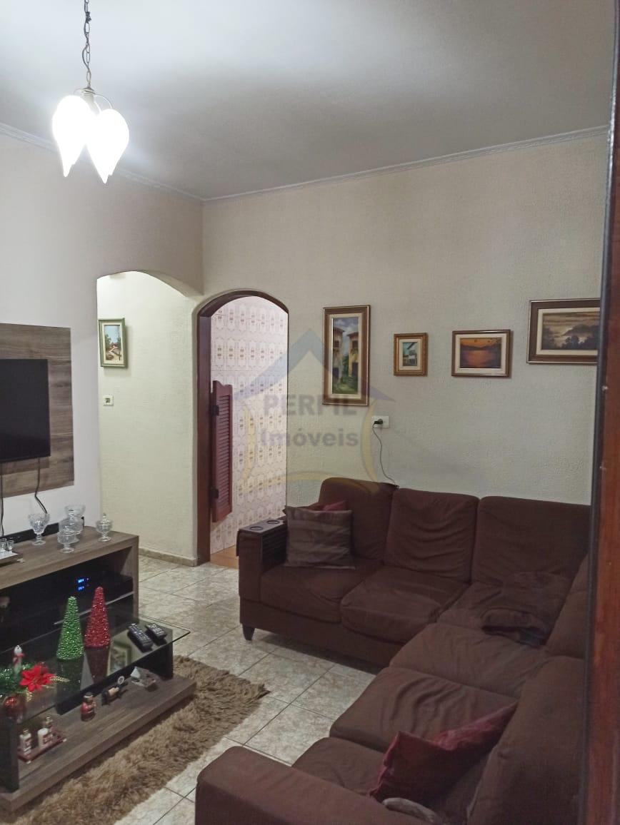 Casa à Venda no bairro Jardim Pilar, em Mauá- 2 dorm, 2 vagas.