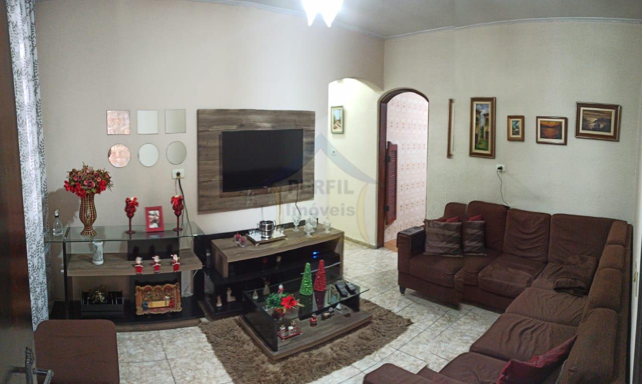 Casa à Venda no bairro Jardim Pilar, em Mauá- 2 dorm, 2 vagas.