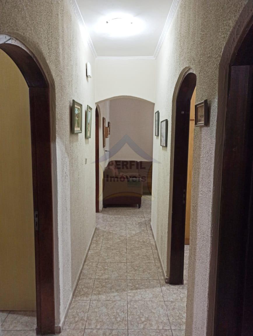 Casa à Venda no bairro Jardim Pilar, em Mauá- 2 dorm, 2 vagas.