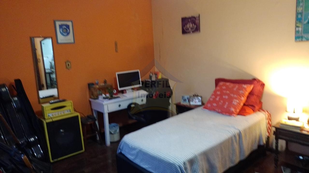 CASA Á VENDA - BAIRRO NOBRE-SANTO ANDRÉ- 500 M/  314 M, EXCELENTE PARA CONSTRUÇÃO DE EDIFÍCIO.