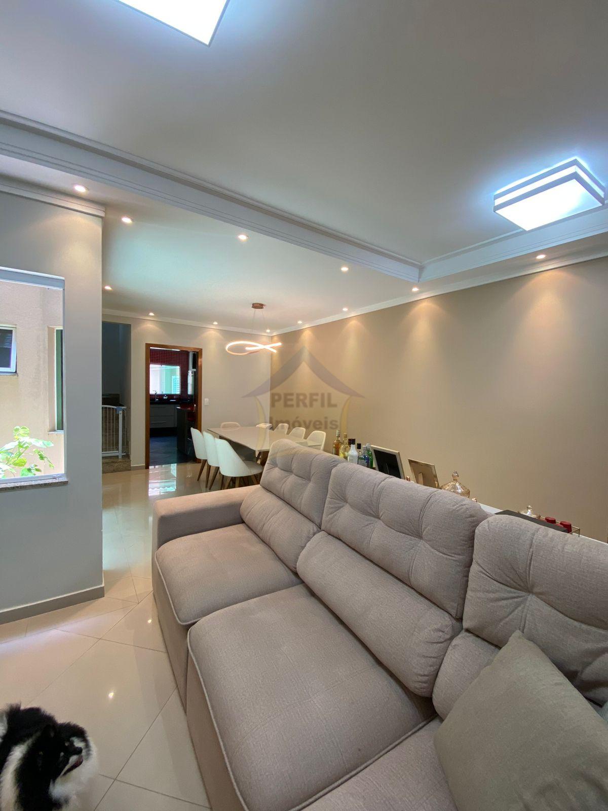 SOBRADO ALTO PADRÃO À VENDA EM SBC! MOBILIADO! LOC. PRIVILEGIADA !!