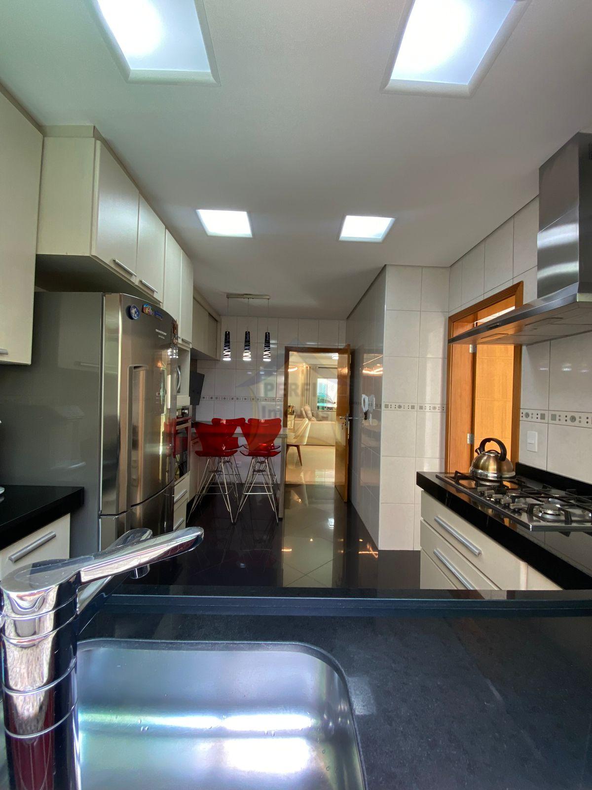 SOBRADO ALTO PADRÃO À VENDA EM SBC! MOBILIADO! LOC. PRIVILEGIADA !!