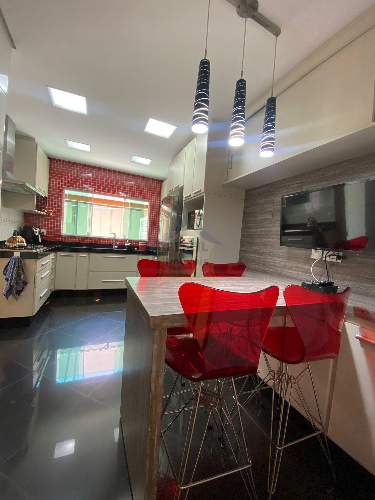 SOBRADO ALTO PADRÃO À VENDA EM SBC! MOBILIADO! LOC. PRIVILEGIADA !!