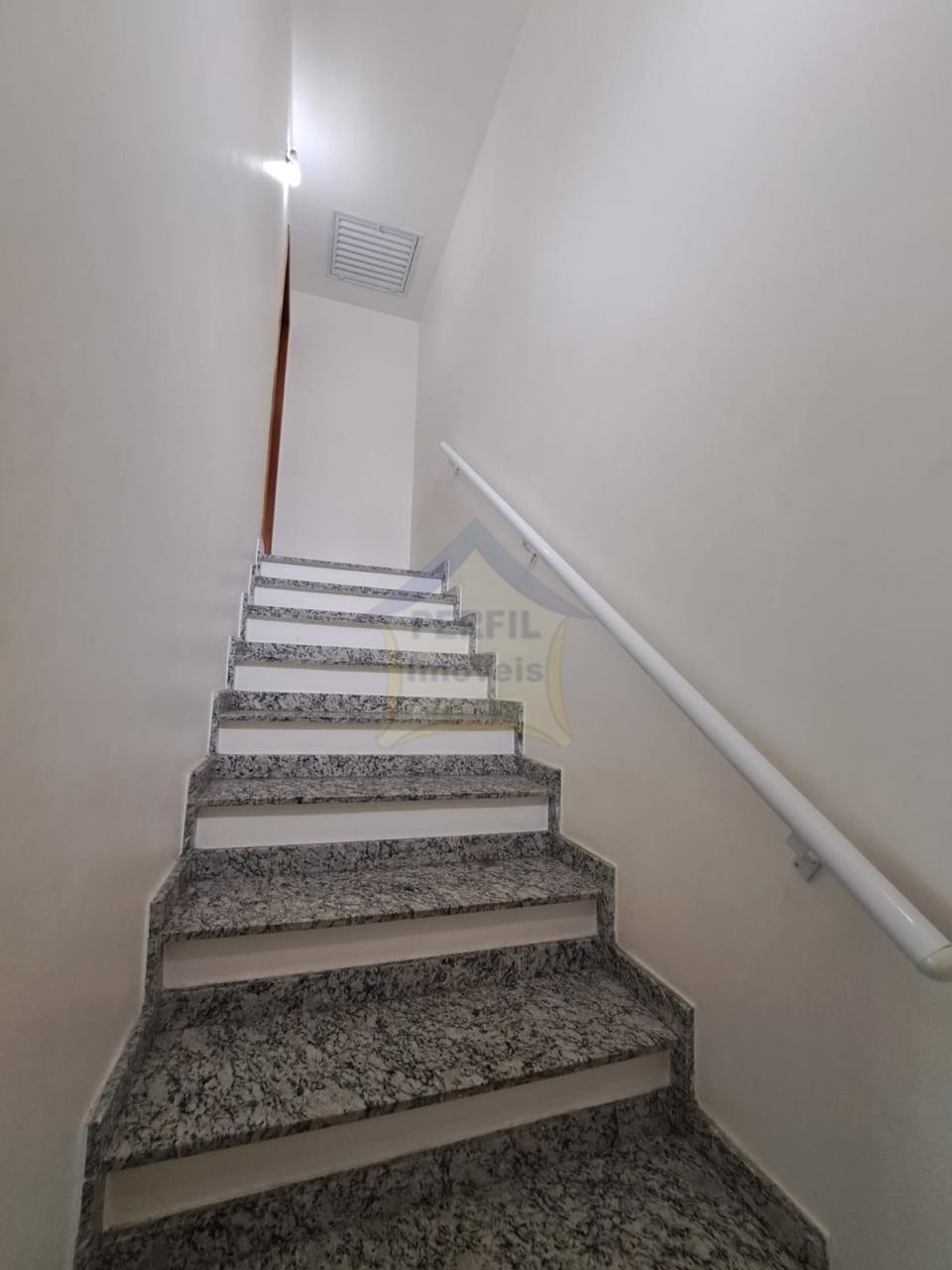 LINDA Cobertura à venda no bairro Santa Maria em Santo André Exc. Local