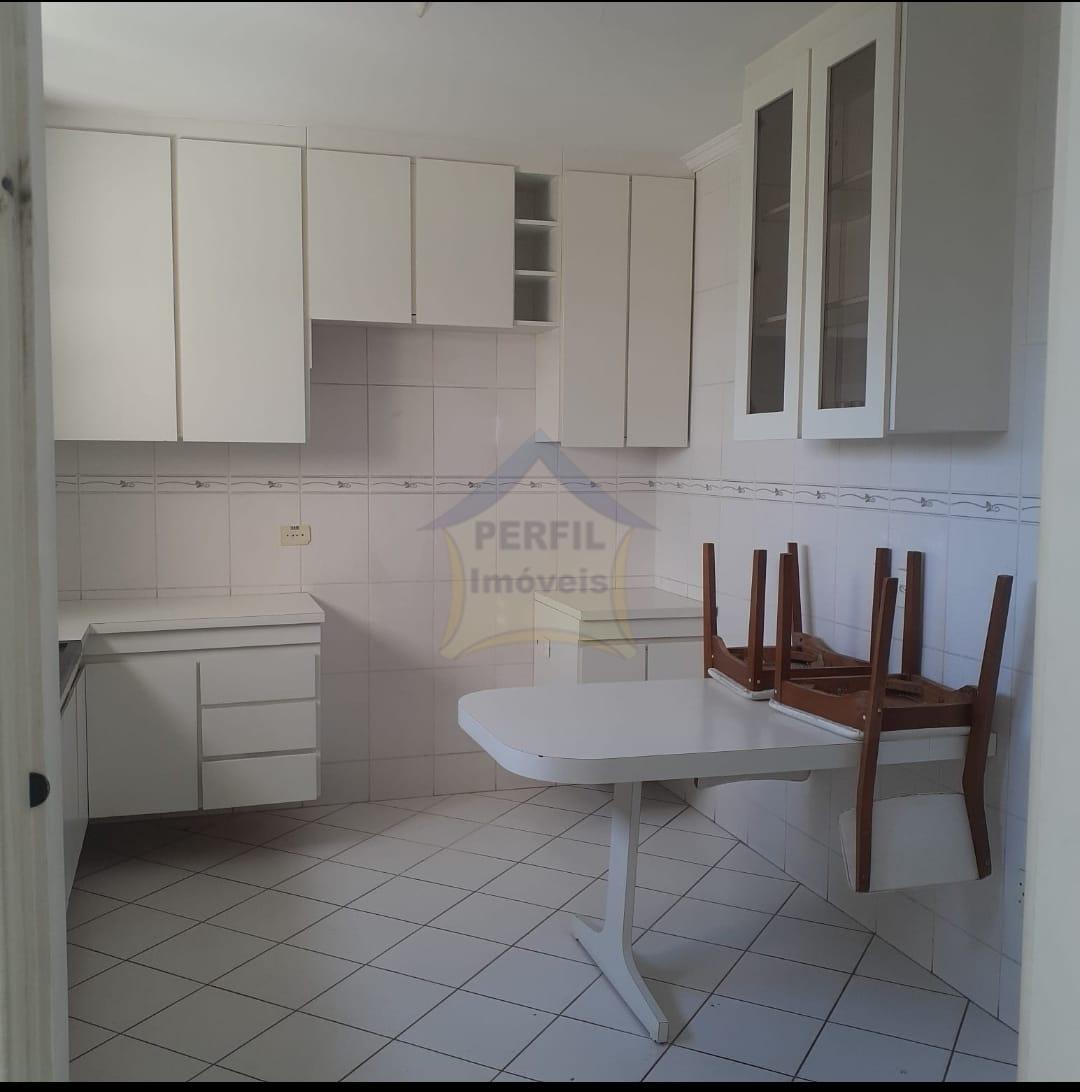 Oportunidade Apartamento à venda na Avenida Portugal/ Sto. André