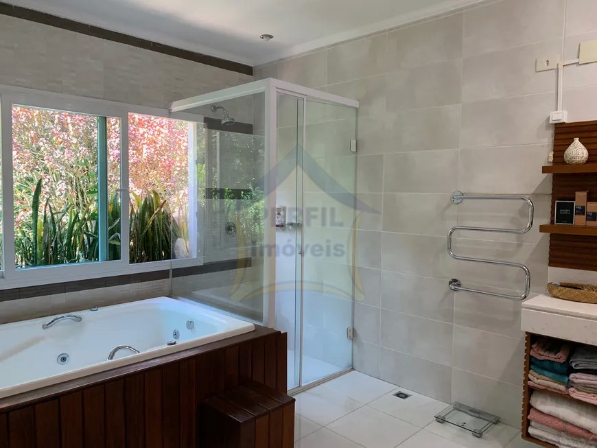 Sobrado 4 quartos para Venda no bairro Represa em Ribeirão Pires