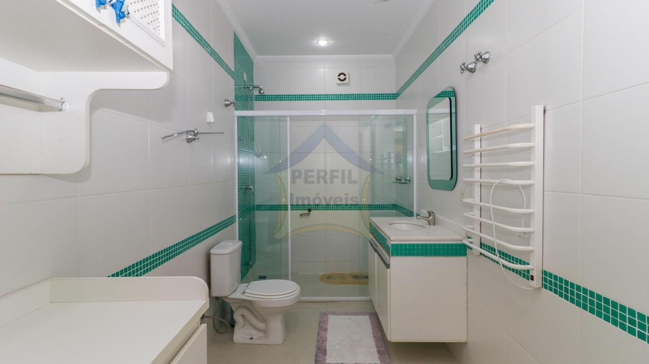 Sobrado 4 quartos para Venda no bairro Represa em Ribeirão Pires