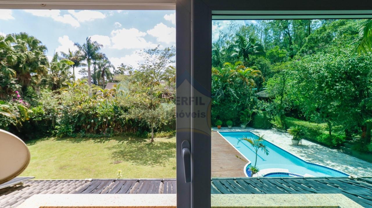 Sobrado 4 quartos para Venda no bairro Represa em Ribeirão Pires