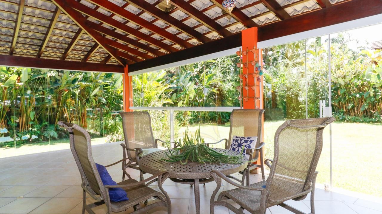 Sobrado 4 quartos para Venda no bairro Represa em Ribeirão Pires