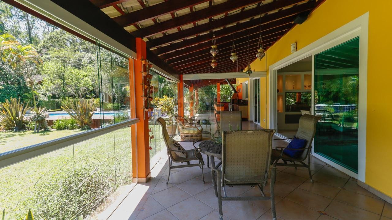 Sobrado 4 quartos para Venda no bairro Represa em Ribeirão Pires