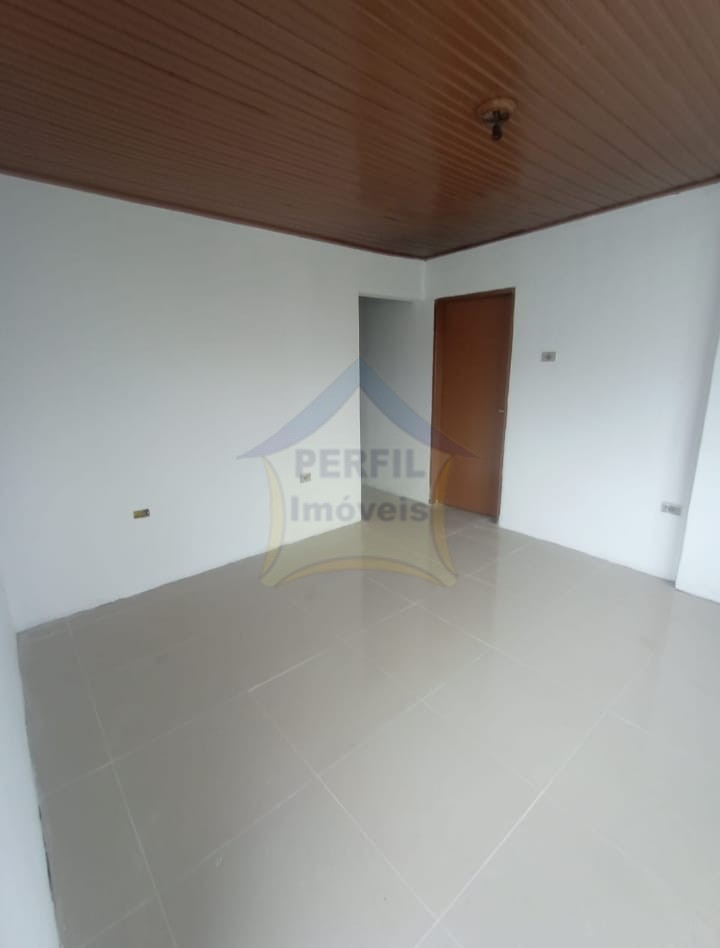 Casa 3 quartos para Venda no bairro Vila Assis Brasil em Mauá