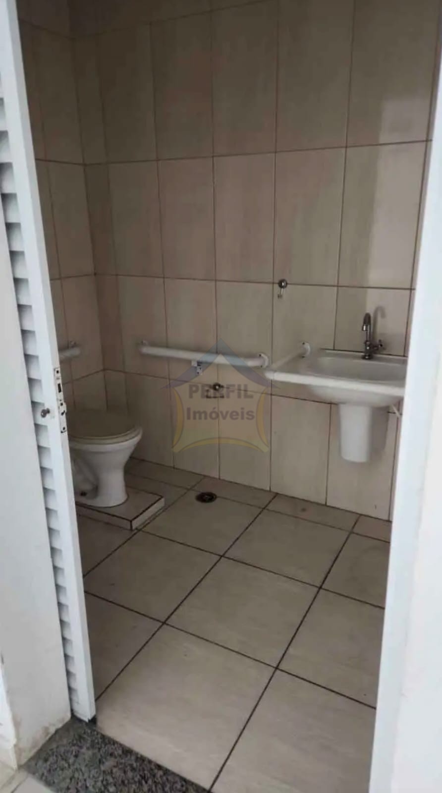 Sala comercial para Locação Anual no bairro Vila Assis Brasil em Mauá