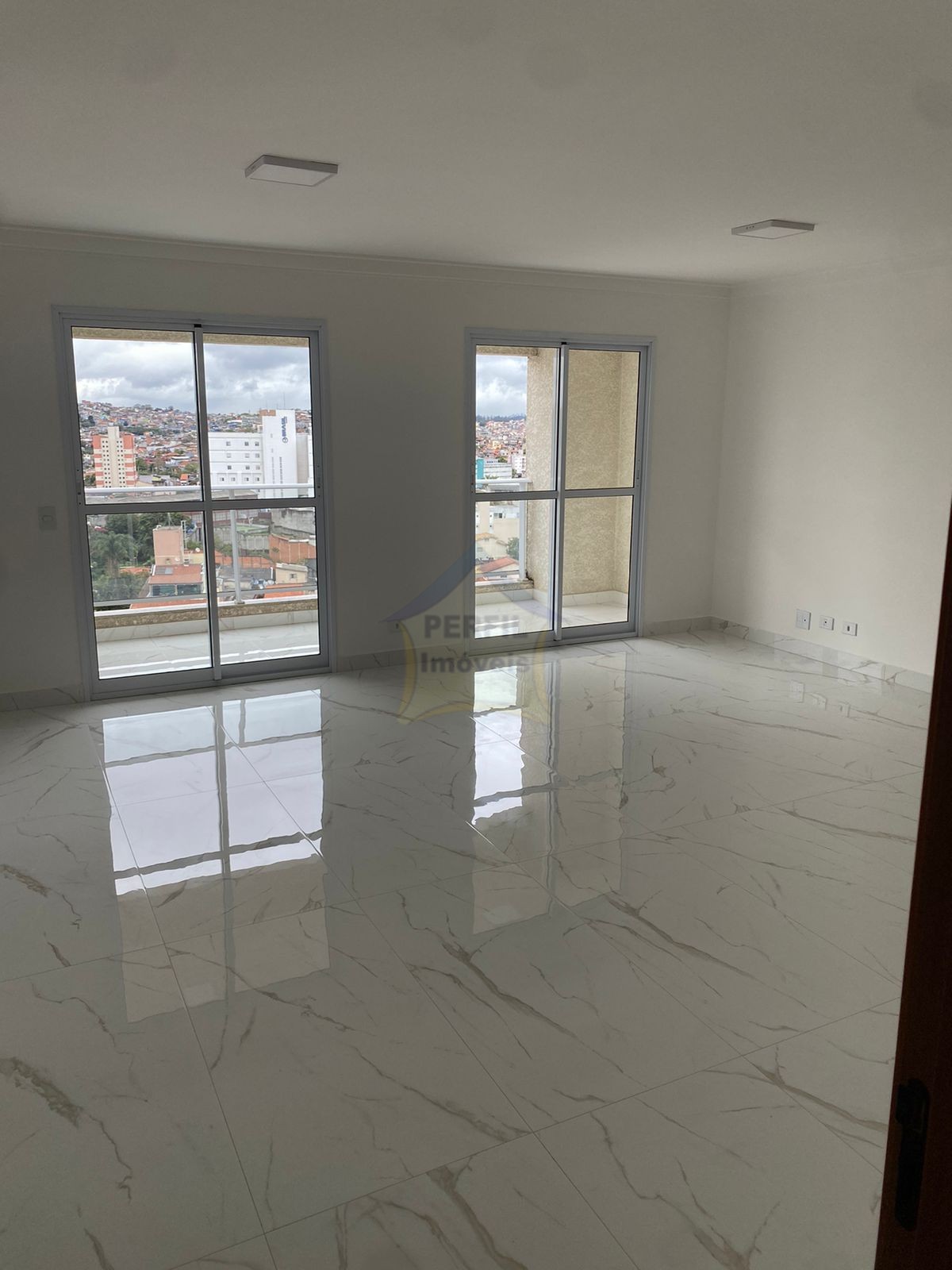 Apartamento 3 quartos para Locação Anual no bairro Vila Guarani em Mauá