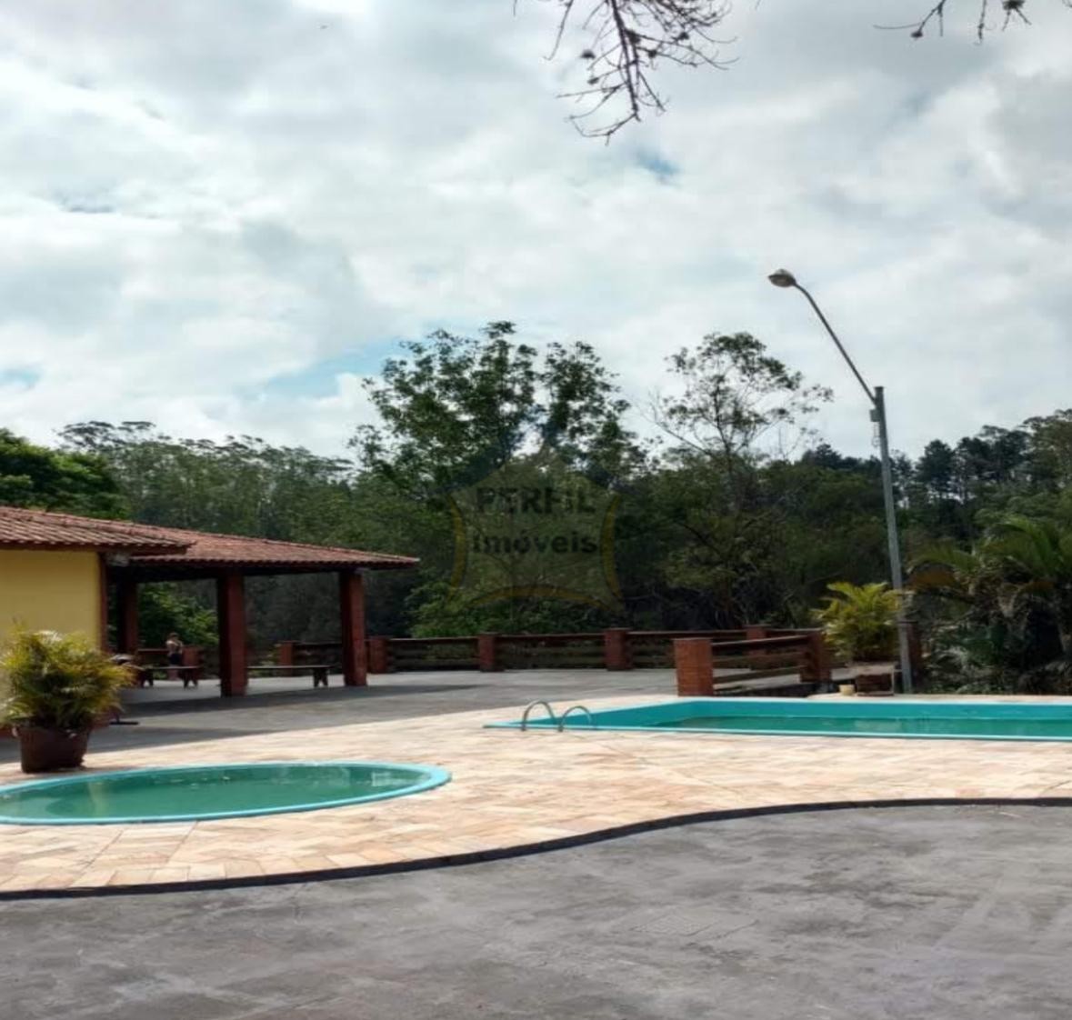 Sítio / Chácara 8 quartos para Venda no bairro Jd Planteucal em Ribeirão Pires