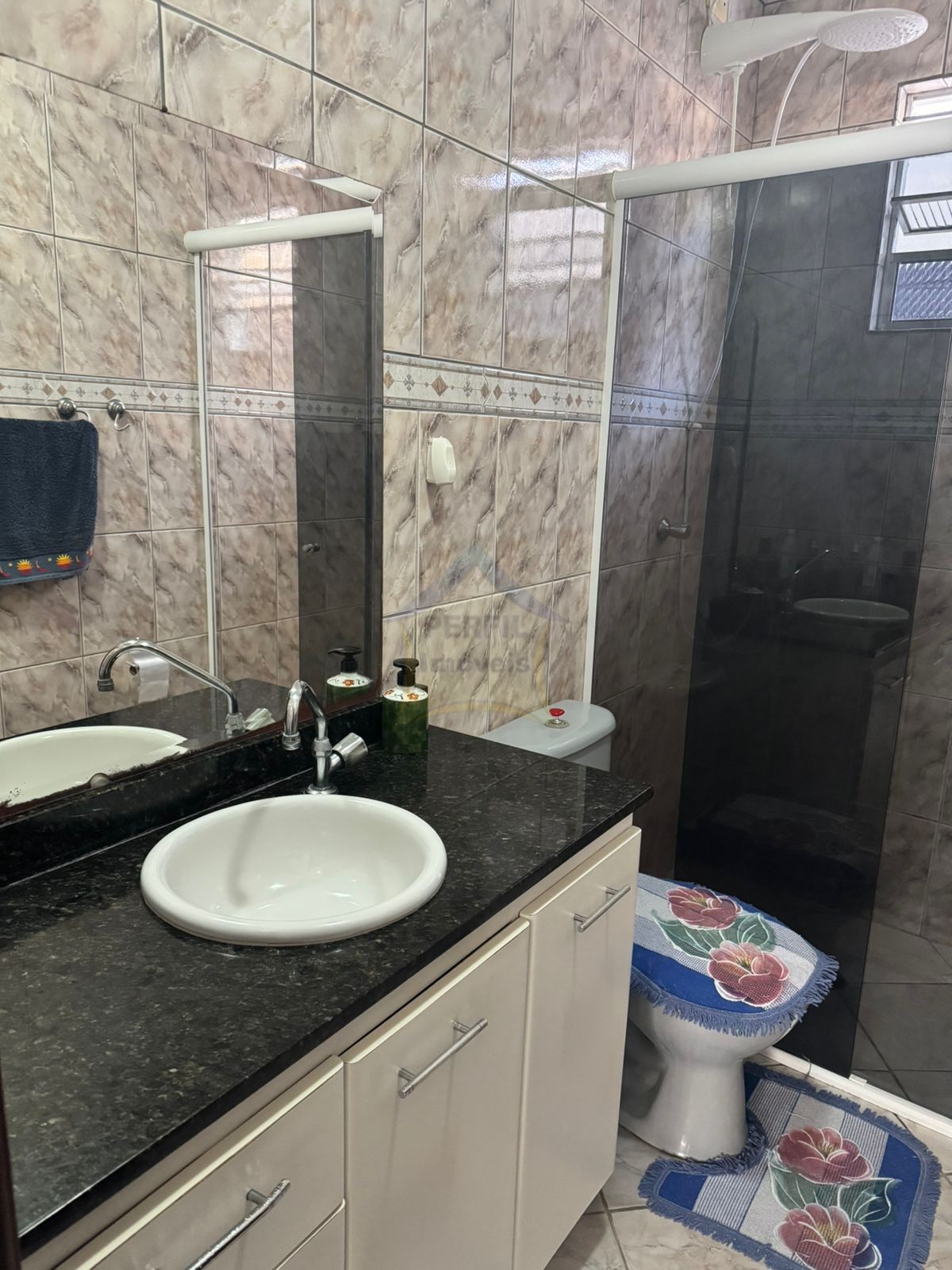 Sobrado 5 quartos para Venda no bairro Jardim Adelina em Mauá