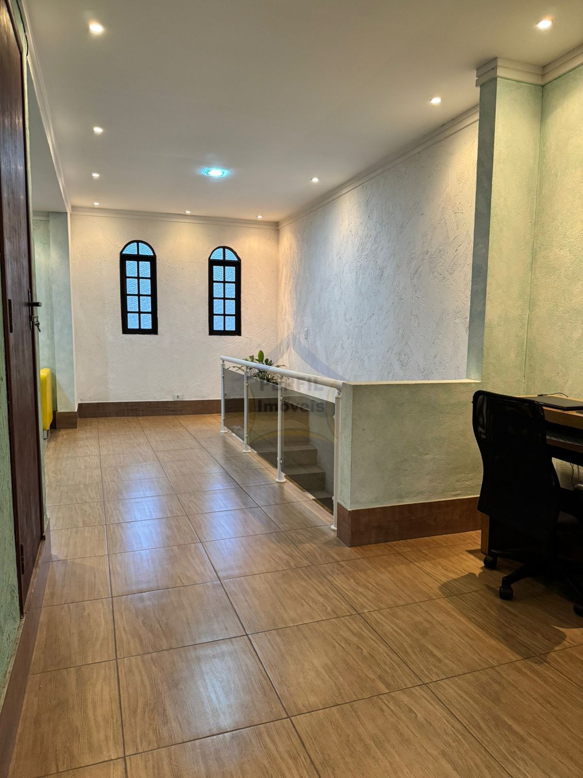 Sobrado 5 quartos para Venda no bairro Jardim Adelina em Mauá