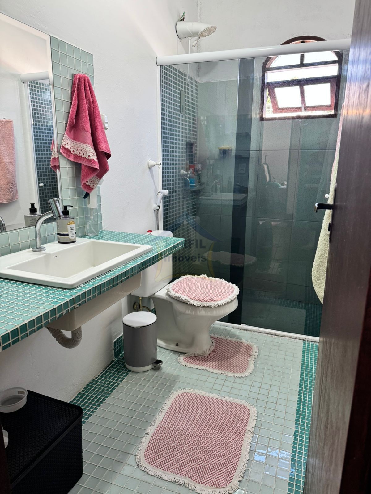 Sobrado 5 quartos para Venda no bairro Jardim Adelina em Mauá