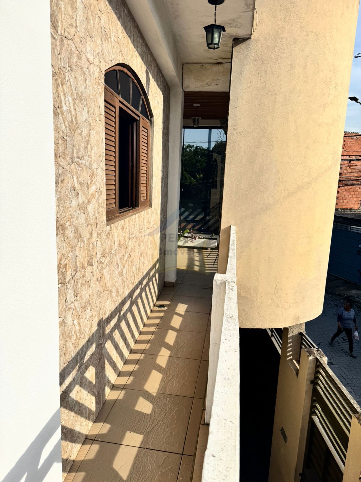 Sobrado 5 quartos para Venda no bairro Jardim Adelina em Mauá