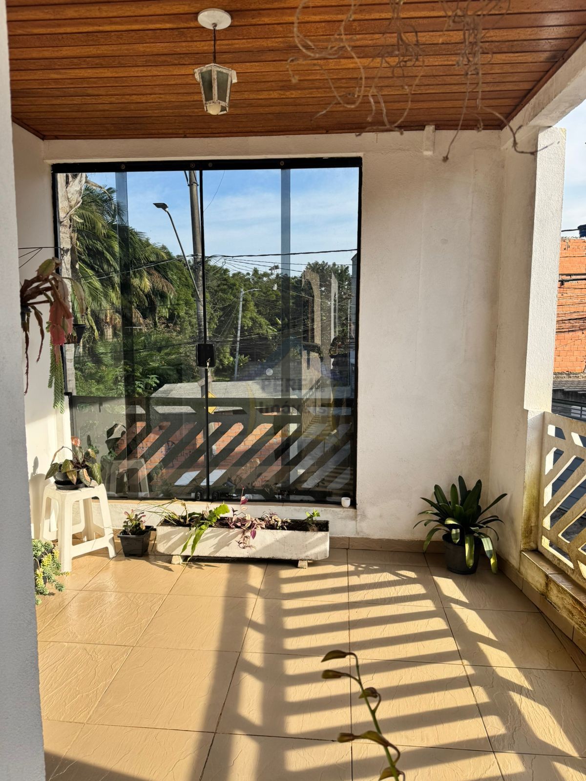 Sobrado 5 quartos para Venda no bairro Jardim Adelina em Mauá