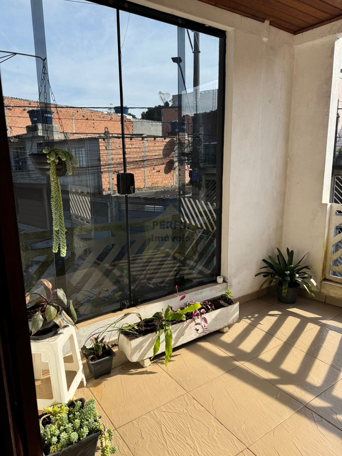 Sobrado 5 quartos para Venda no bairro Jardim Adelina em Mauá