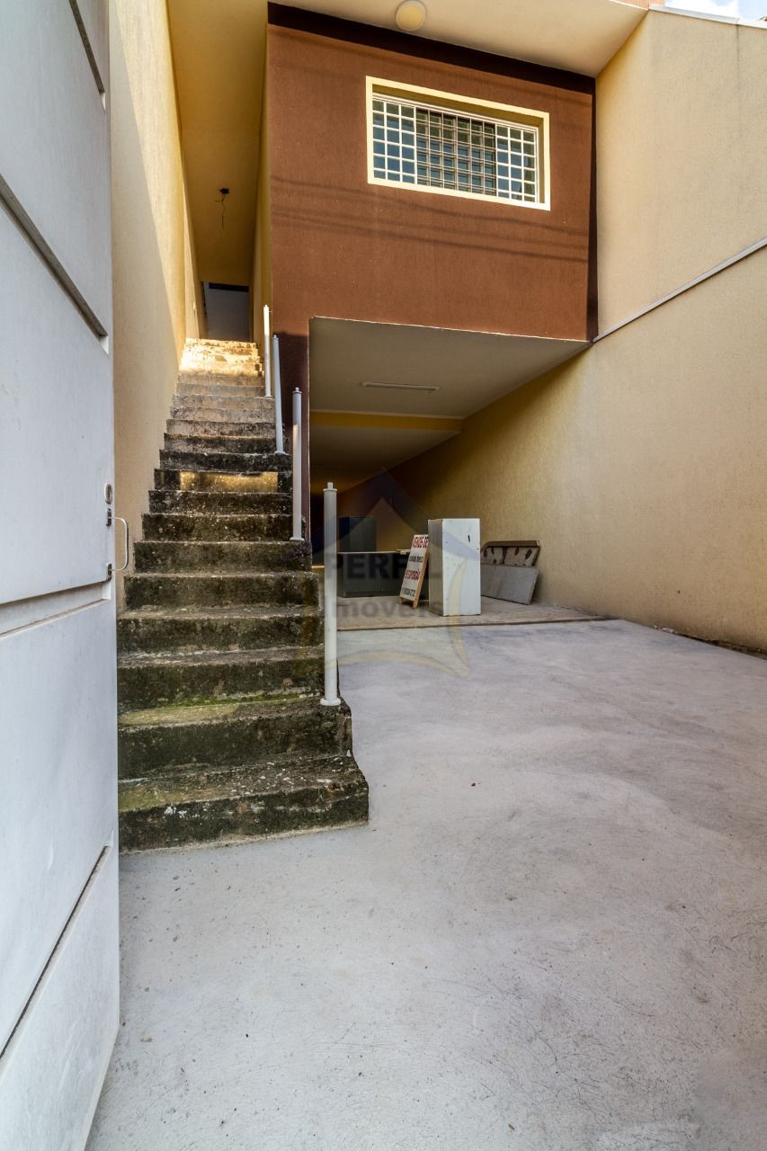 Sobrado 4 quartos para Venda no bairro Parque João Ramalho em Santo André