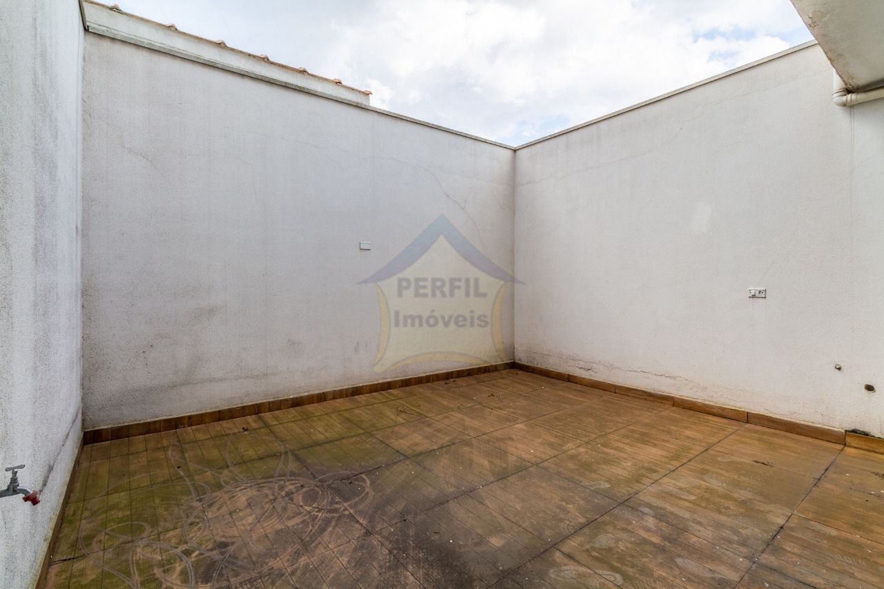 Sobrado 4 quartos para Venda no bairro Parque João Ramalho em Santo André