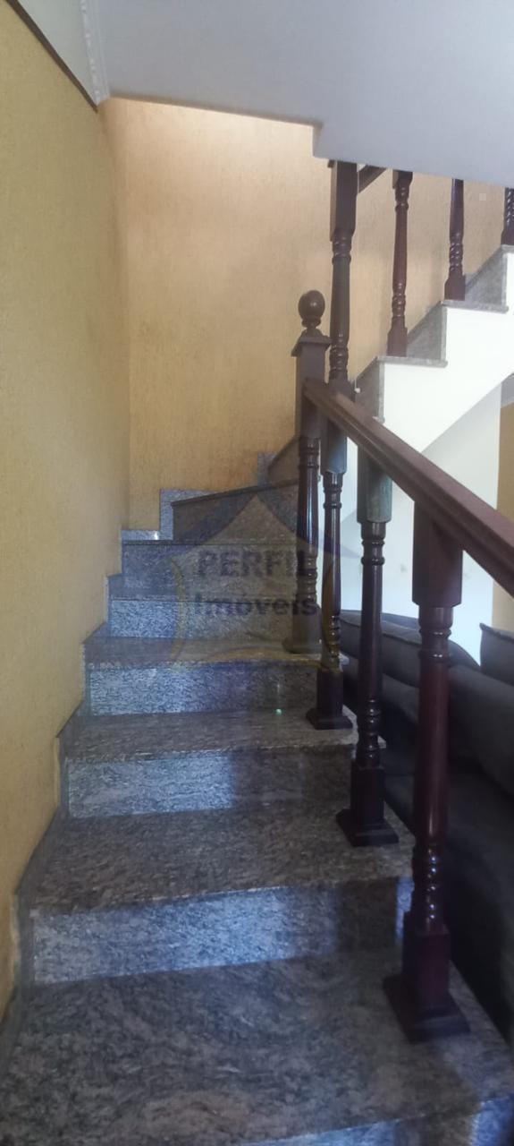 Sobrado 3 quartos para Venda no bairro Jardim Santa Lídia em Mauá