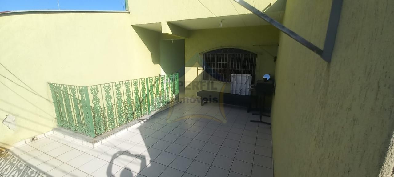 Sobrado 3 quartos para Venda no bairro Jardim Santa Lídia em Mauá