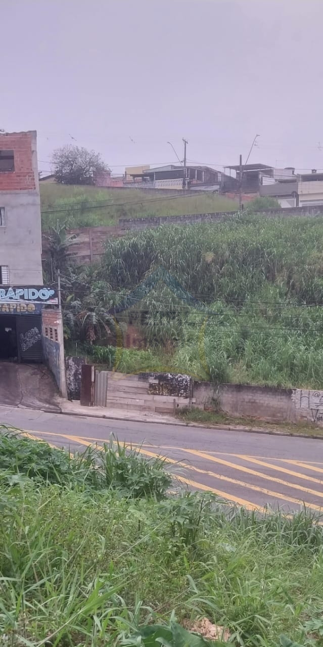 Terreno para Venda no bairro Jardim Ipanema em Santo André