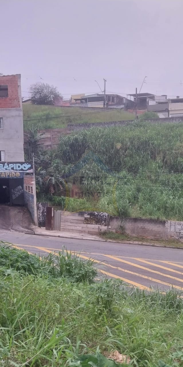 Terreno para Venda no bairro Jardim Ipanema em Santo André