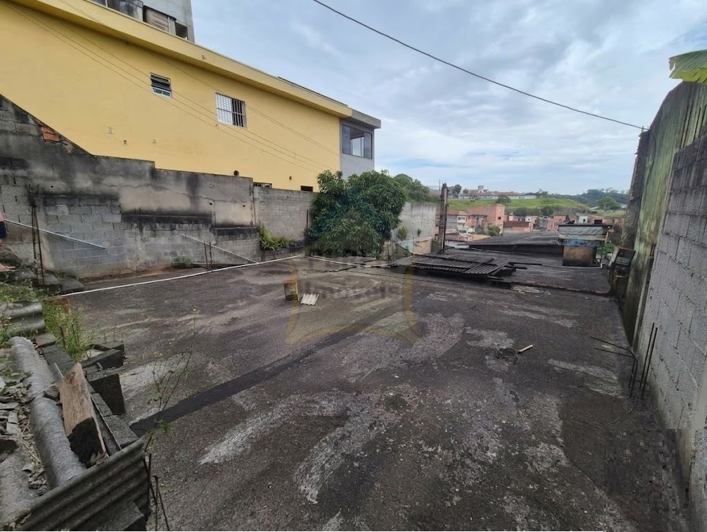 Terreno para Venda no bairro Jardim Luzitano em Mauá