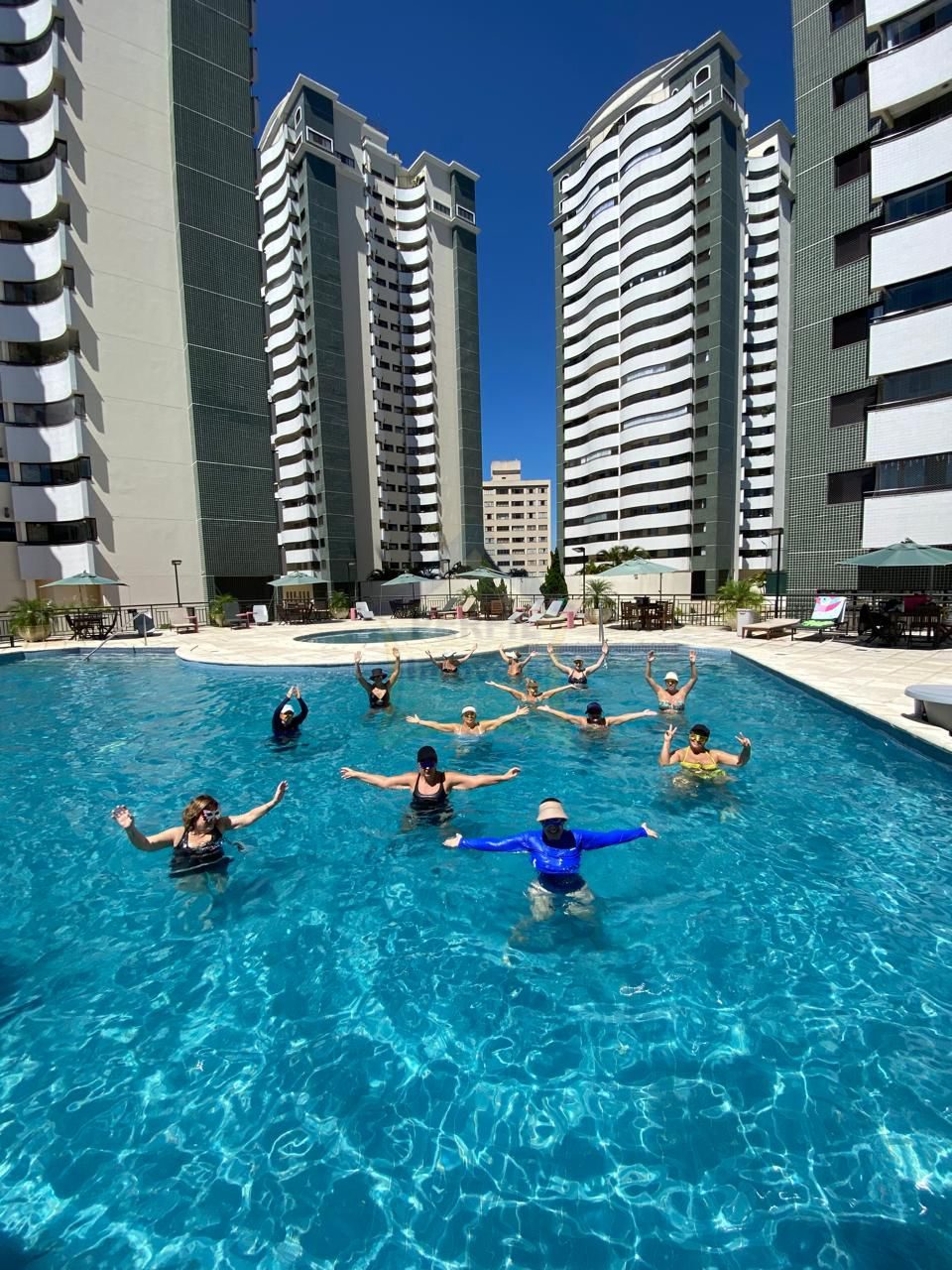 Apartamento 3 suítes para Locação Anual no bairro Vila Assunção em Santo André