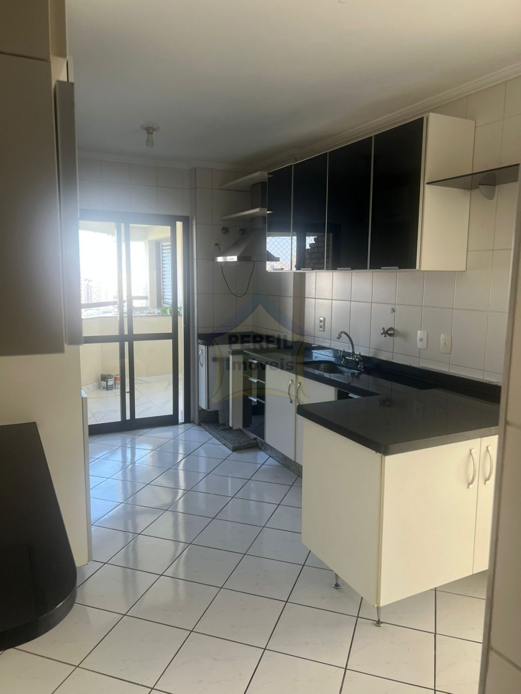 Apartamento 3 suítes para Locação Anual no bairro Vila Assunção em Santo André