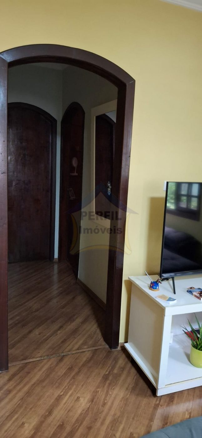 Sobrado 5 quartos para Venda no bairro Vila Camilópolis em Santo André