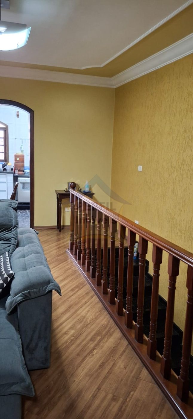 Sobrado 5 quartos para Venda no bairro Vila Camilópolis em Santo André