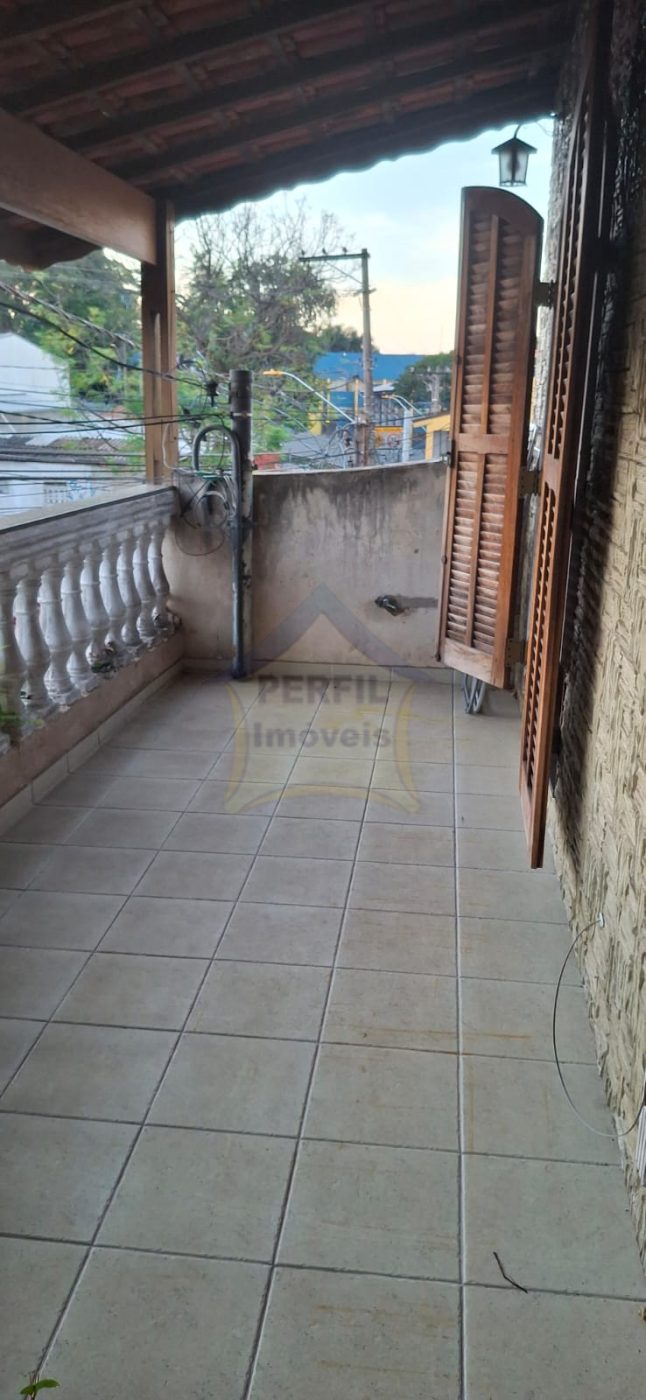 Sobrado 5 quartos para Venda no bairro Vila Camilópolis em Santo André